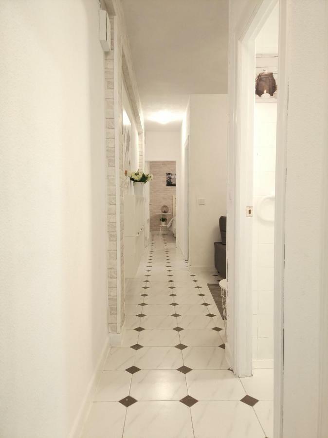 Apartamento Capuchinos Малага Экстерьер фото