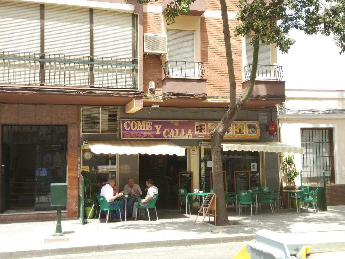 Apartamento Capuchinos Малага Экстерьер фото